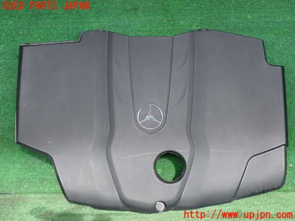 2UPJ-36172160]ベンツ C220 d W205(205004)エンジンアッパーカバー 中古_m0001.jpg