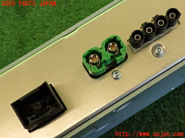 2UPJ-36176660]ベンツ C220 d W205(205004)TVチューナー 中古_m0004.jpg