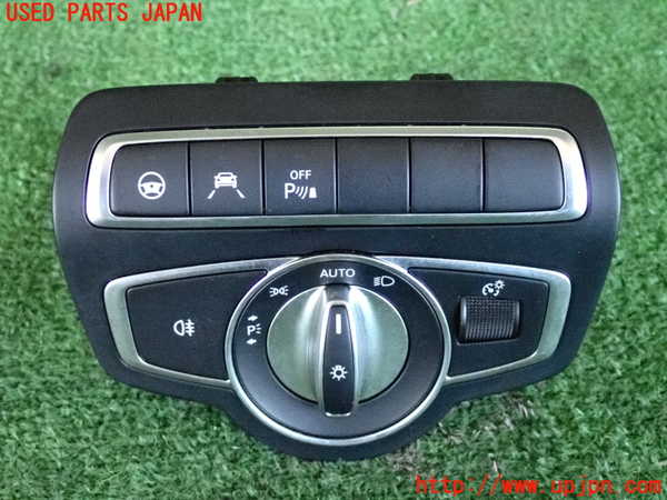2UPJ-36176285]ベンツ C220 d W205(205004)ライトスイッチ 中古_m0001.jpg