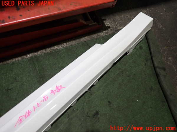 2UPJ-36181390]BMW M4 クーペ(3C30)(F82)右サイドステップ 中古_m0002.jpg