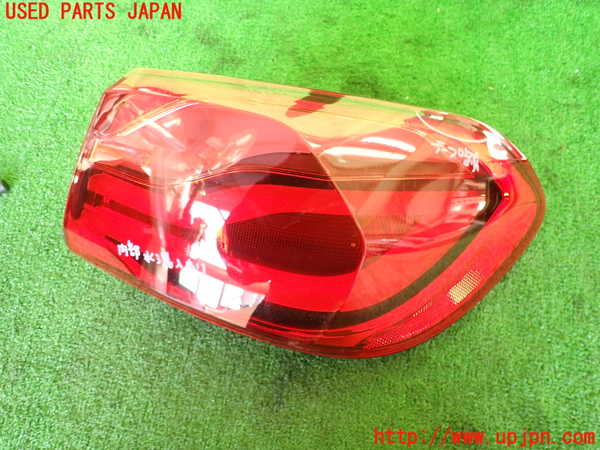 2UPJ-36181530]BMW M4 クーペ(3C30)(F82)右テールランプ 中古_m0001.jpg