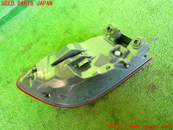 2UPJ-36181530]BMW M4 クーペ(3C30)(F82)右テールランプ 中古_m0003.jpg