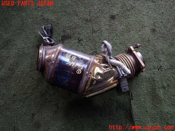 2UPJ-36182661]BMW M4 クーペ(3C30)(F82)触媒1 中古_m0001.jpg