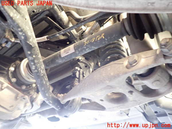 2UPJ-36184025]BMW M4 クーペ(3C30)(F82)左リアドライブシャフト 中古_m0001.jpg