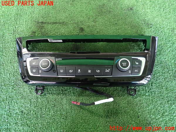 2UPJ-36186066]BMW M4 クーペ(3C30)(F82)エアコンスイッチ1 中古_m0001.jpg