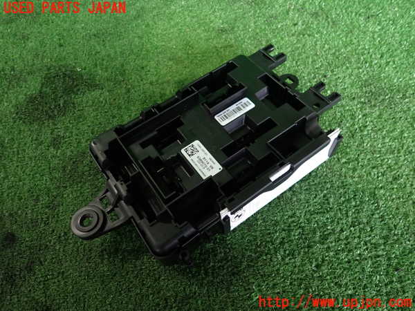 2UPJ-36186742]BMW M4 クーペ(3C30)(F82)ヒューズボックス2 中古_m0002.jpg