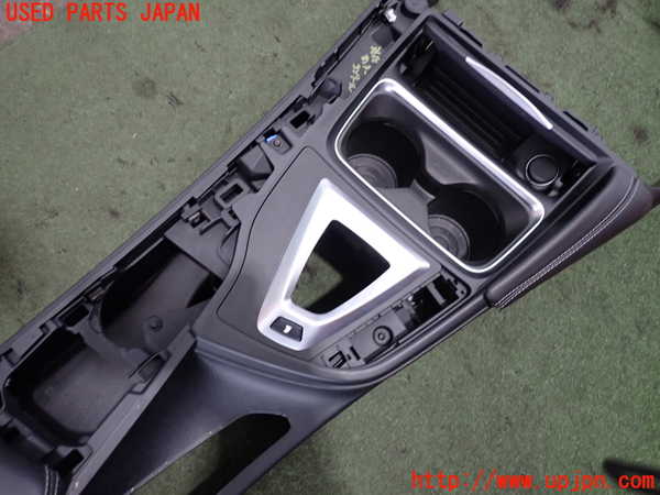 2UPJ-36187540]BMW M4 クーペ(3C30)(F82)センターコンソール 中古_m0003.jpg