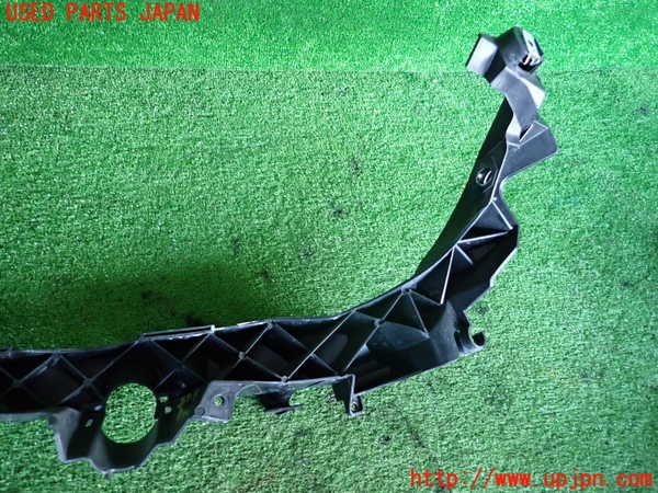 2UPJ-36201140]BMW 320i ツーリング E91(US20)右ヘッドライトリム 中古_m0003.jpg