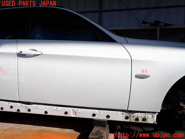 2UPJ-36201230]BMW 320i ツーリング E91(US20)右前ドア 中古 PILKINGTON M3240 43R-001582_m0001.jpg