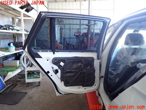 2UPJ-36201320]BMW 320i ツーリング E91(US20)左後ドア 中古 PILKINGTON M3240 43R-001582_m0002.jpg