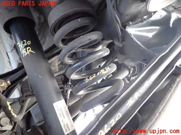 2UPJ-36205105]BMW 320i ツーリング E91(US20)左リアスプリング 中古_m0001.jpg