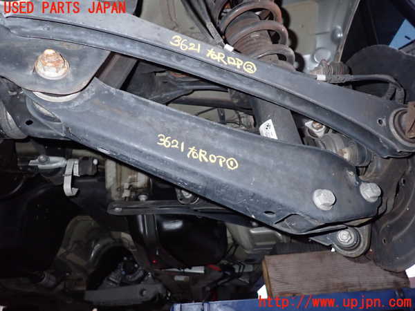 2UPJ-36215200]BMW X3 F25(WY20)右リアロアアーム1 中古_m0001.jpg