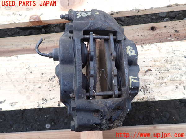 1UPJ-36224080]ランクル60系(HJ61V(改))右フロントキャリパー 中古_m0001.jpg