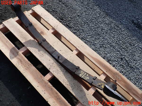 1UPJ-36225100]ランクル60系(HJ61V(改))右リア リーフスプリング 中古_m0001.jpg