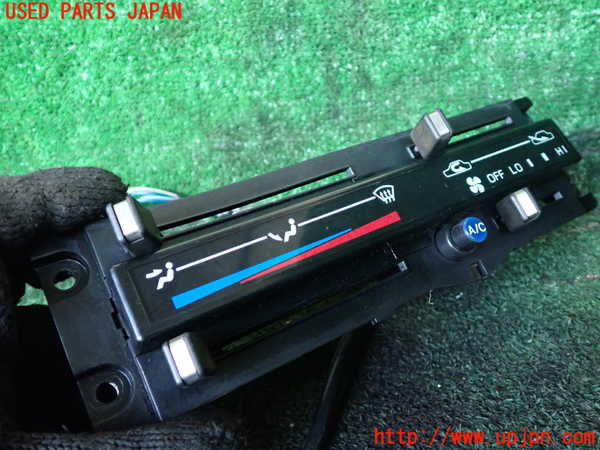 1UPJ-36226066]ランクル60系(HJ61V(改))エアコンスイッチ1 中古_m0002.jpg