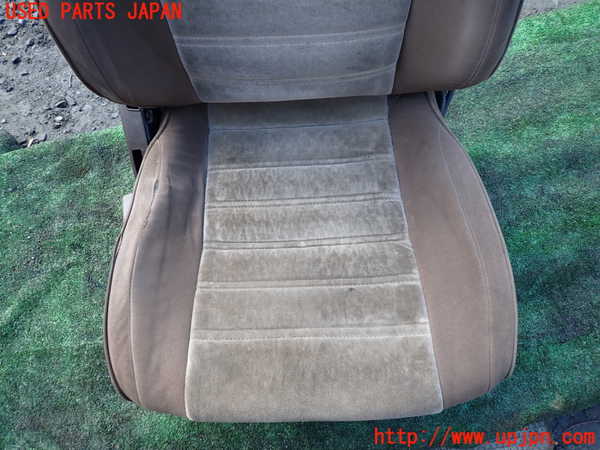 1UPJ-36227035]ランクル60系(HJ61V(改))運転席シート 中古_m0002.jpg