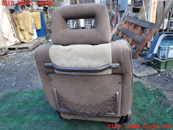 1UPJ-36227035]ランクル60系(HJ61V(改))運転席シート 中古_m0004.jpg