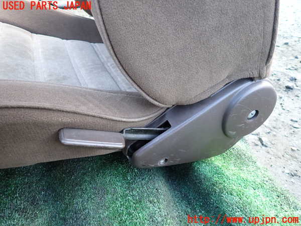 1UPJ-36227065]ランクル60系(HJ61V(改))助手席シート 中古_m0003.jpg