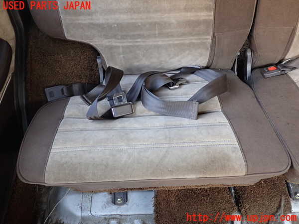 1UPJ-36227145]ランクル60系(HJ61V(改))右2列目シート 中古_m0003.jpg