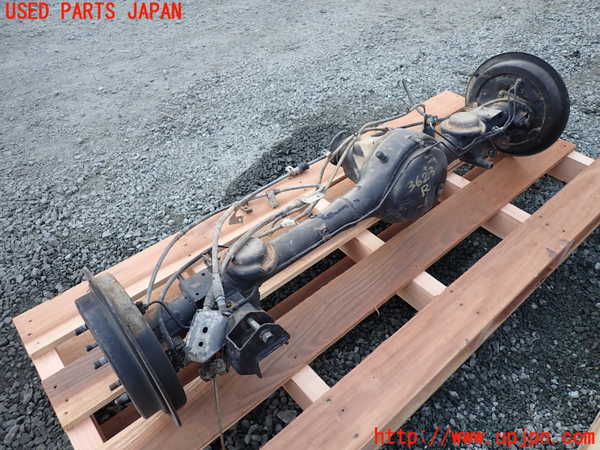 1UPJ-36234400]ジムニー(JB23W)リアデフホーシング 中古_m0001.jpg