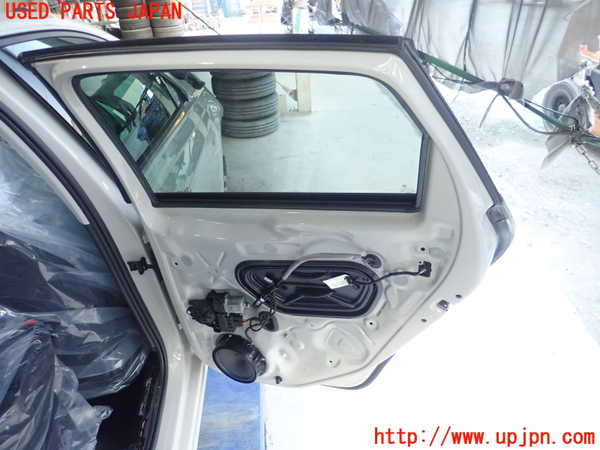 1UPJ-36241290]VW ポロ(AWDLA)右後ドア 中古 FUYAO M1232 43R-000072_m0003.jpg