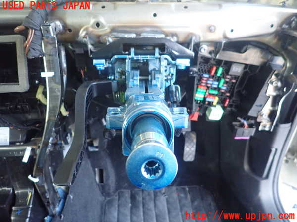 1UPJ-36244260]VW ポロ(AWDLA)ステアリングシャフト 中古_m0001.jpg