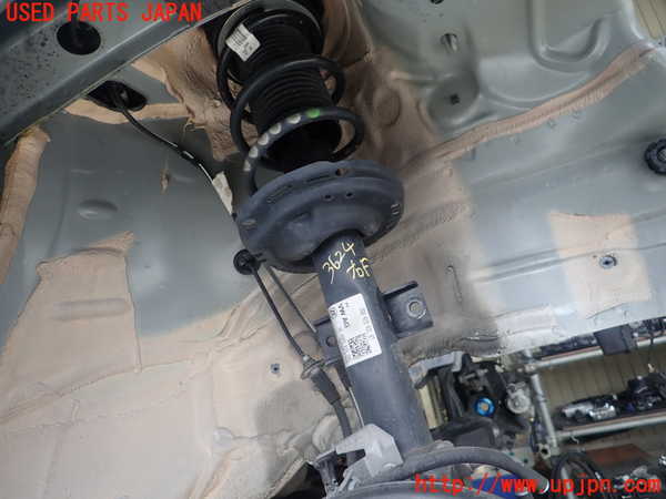 5UPJ-36245015]VW ポロ(AWDLA)右フロントストラット 中古_m0001.jpg