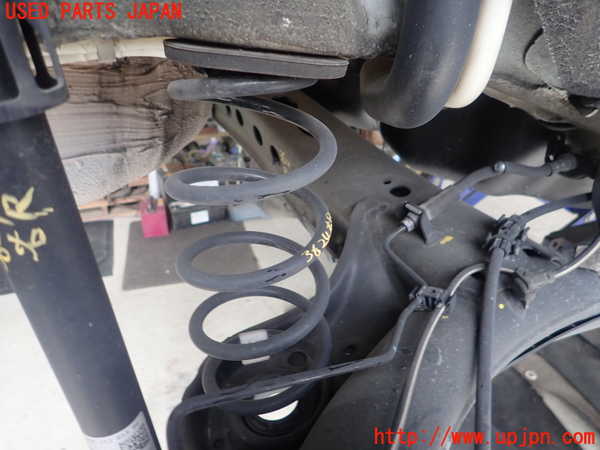 1UPJ-36245100]VW ポロ(AWDLA)右リアスプリング 中古_m0001.jpg