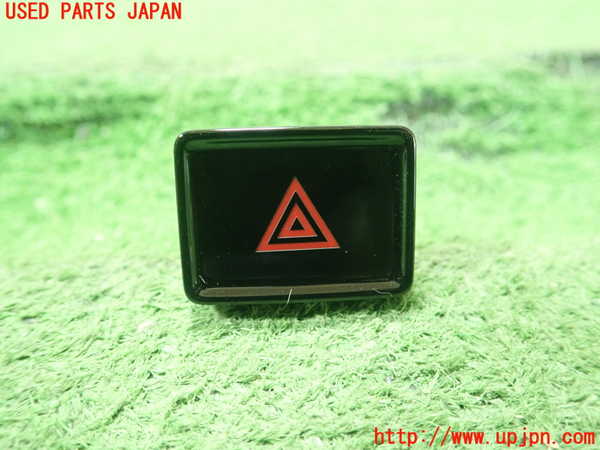 1UPJ-36246290]VW ポロ(AWDLA)ハザードスイッチ 中古_m0001.jpg