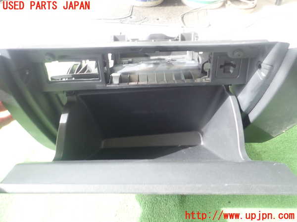 1UPJ-36247516]VW ポロ(AWDLA)グローブボックス1 中古_m0002.jpg