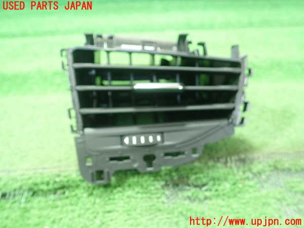 5UPJ-36247526]VW ポロ(AWDLA)エアコン吹き出し口1(右) 中古_m0001.jpg