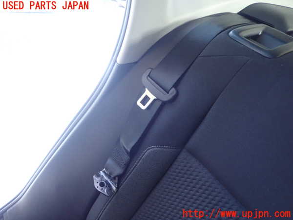 5UPJ-36247155]VW ポロ(AWDLA)右2列目シートベルト 中古_m0001.jpg