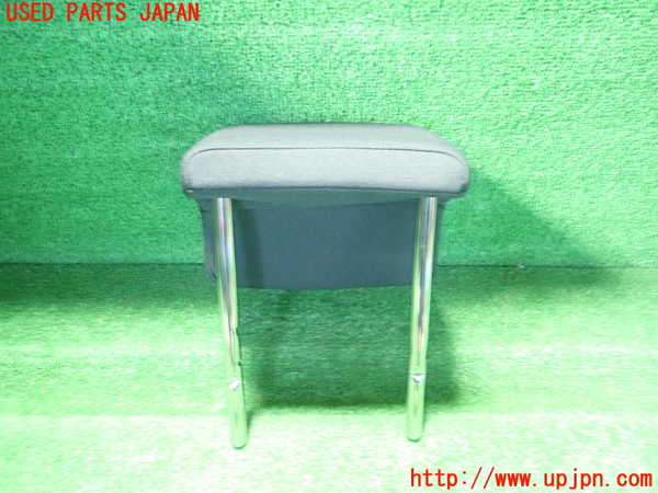 5UPJ-36247150]VW ポロ(AWDLA)右2列目ヘッドレスト 中古_m0002.jpg