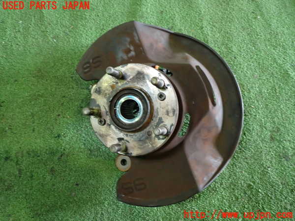 1UPJ-36254290]インテグラ タイプR(DC5)右フロントナックルハブ 中古_m0002.jpg
