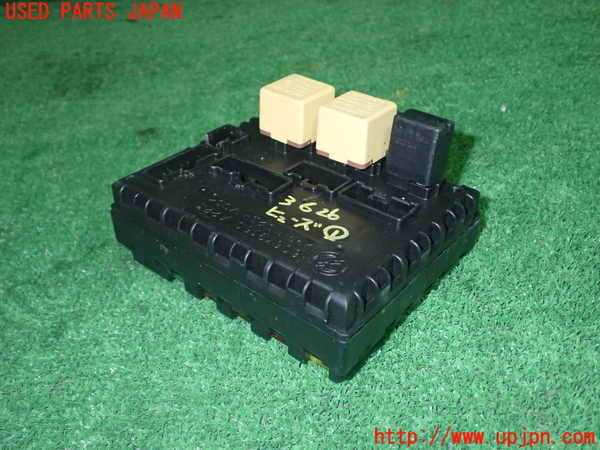 1UPJ-36266741]アルファロメオ・156 GTA(932AXB)ヒューズボックス1 中古_m0002.jpg