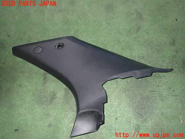 1UPJ-36267675]アルファロメオ・156 GTA(932AXB)右リアピラートリム 中古_m0001.jpg