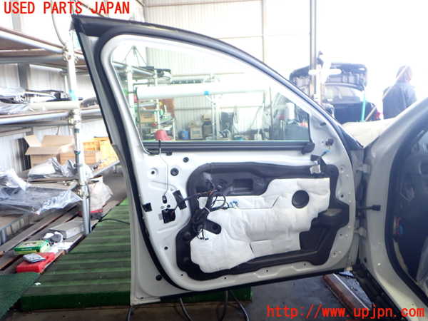 2UPJ-36281260]BMW アクティブハイブリッド5(AH5)(FZ35)左前ドア (43R-00050) 中古 (F10)_m0004.jpg
