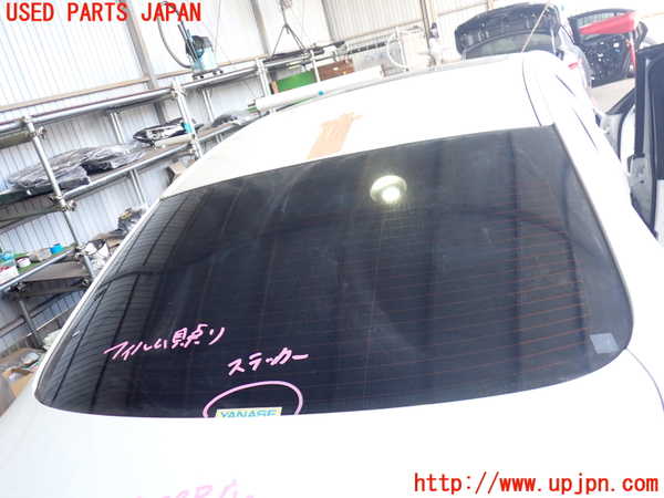 2UPJ-36281560]BMW アクティブハイブリッド5(AH5)(FZ35)リアガラス (43R-000137) 中古 (F10)_m0001.jpg