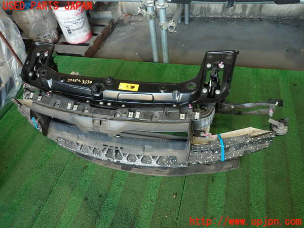 2UPJ-36301041]BMW アクティブハイブリッド3(AH3)(3F30)コアサポート 中古 (F30)_m0002.jpg