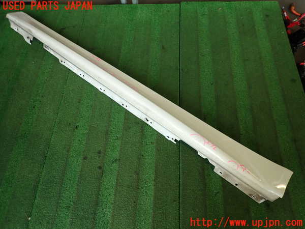 2UPJ-36301392]BMW アクティブハイブリッド3(AH3)(3F30)左サイドステップ 中古 (F30)_m0001.jpg