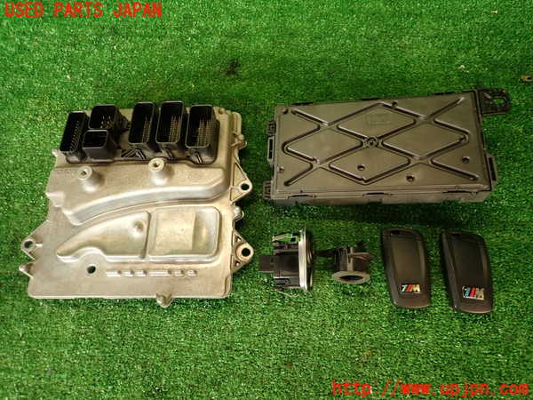 2UPJ-36306110]BMW アクティブハイブリッド3(AH3)(3F30)エンジンコンピューター (DME) 中古 (F30)_m0002.jpg