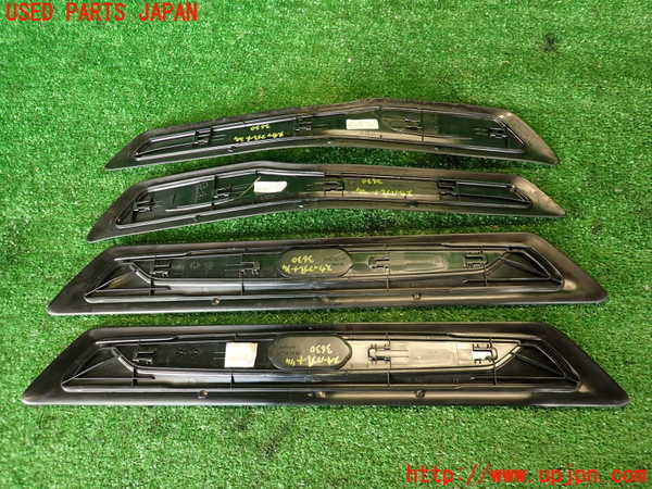 2UPJ-36307740]BMW アクティブハイブリッド3(AH3)(3F30)スカッフプレート 中古 (F30)_m0005.jpg