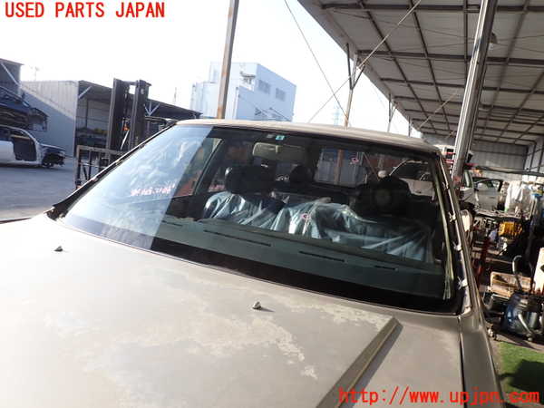 2UPJ-36311195]セドリック ワゴン(WUY30)フロントガラス 中古(M194)_m0001.jpg