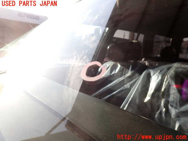2UPJ-36311195]セドリック ワゴン(WUY30)フロントガラス 中古(M194)_m0002.jpg