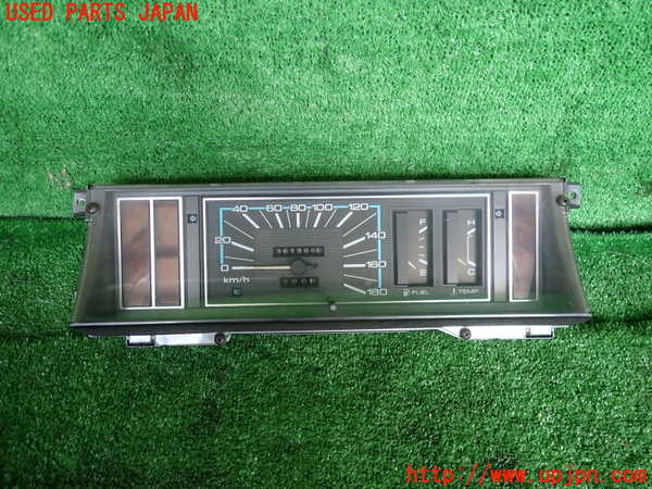 5UPJ-36316170]セドリック ワゴン(WUY30)スピードメーター 中古_m0001.jpg