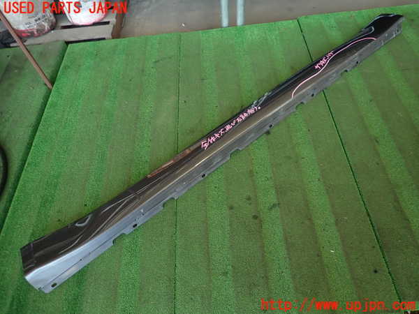 2UPJ-36321390]アルファロメオ・ジュリア(95220)右サイドステップ 中古_m0001.jpg