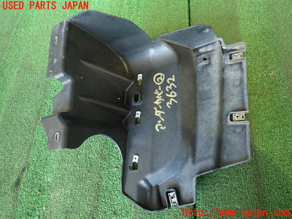 2UPJ-36321722]アルファロメオ・ジュリア(95220)アンダーカバー2 中古_m0003.jpg