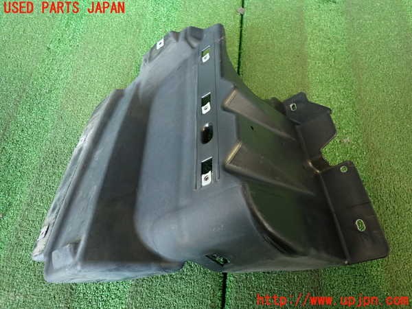 2UPJ-36321723]アルファロメオ・ジュリア(95220)アンダーカバー3 中古_m0001.jpg