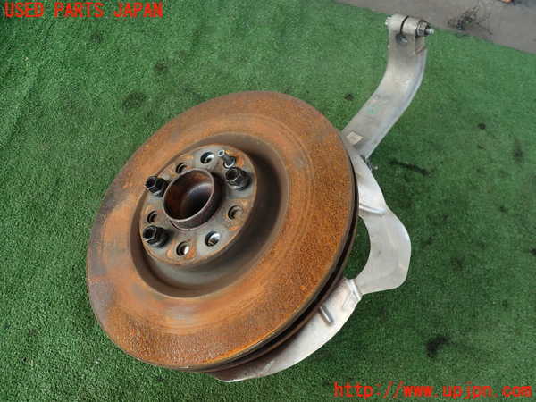 2UPJ-36324290]アルファロメオ・ジュリア(95220)右フロントナックルハブ 中古_m0001.jpg