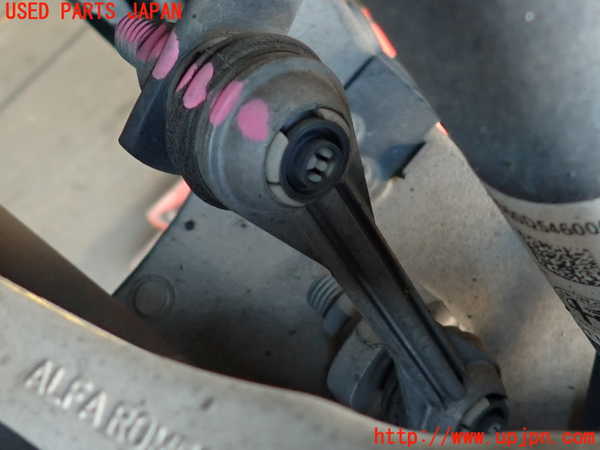 2UPJ-36325445]アルファロメオ・ジュリア(95220)リアスタビライザー 中古_m0002.jpg